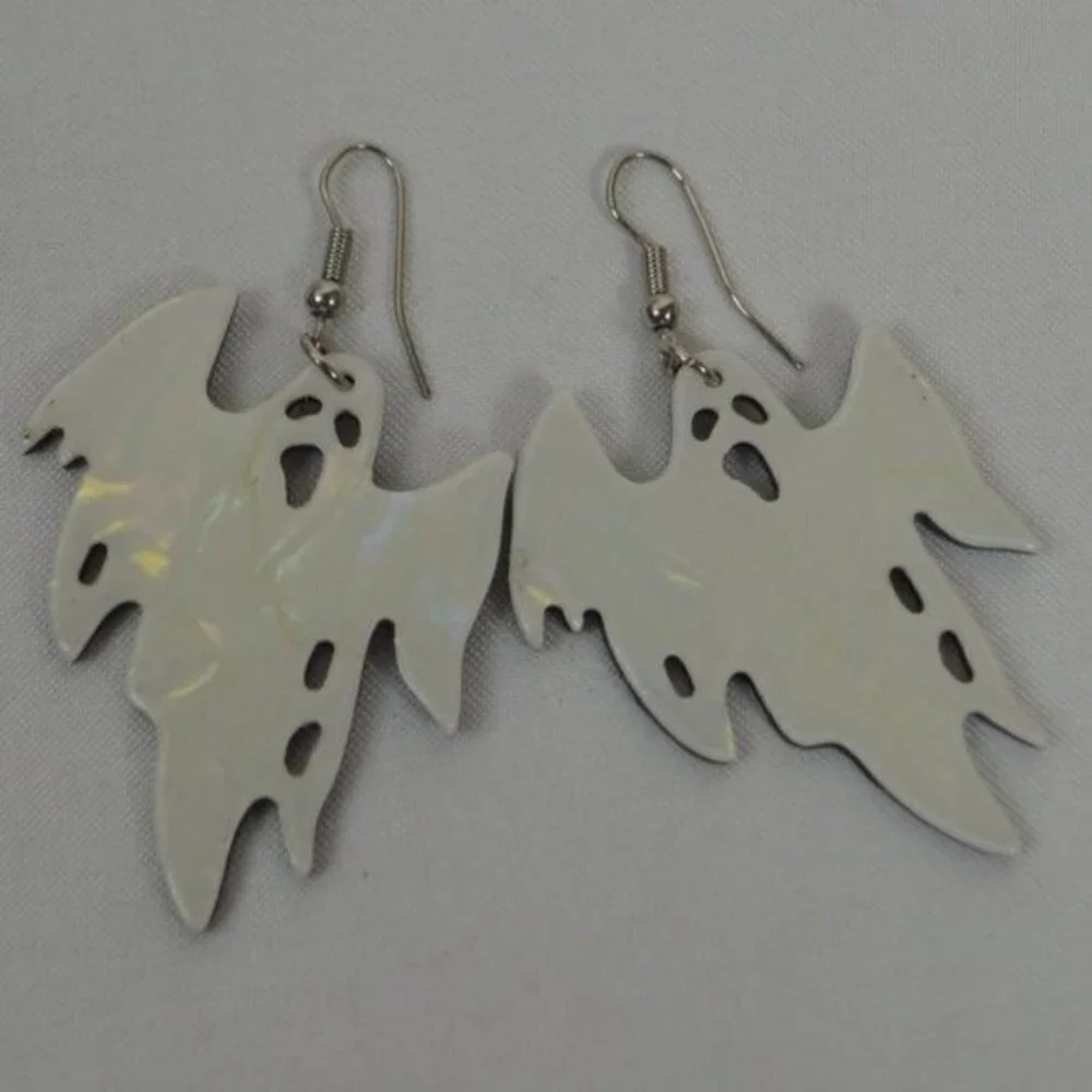 Spooky Ghost Halloween Piereced Pearlized Earrings